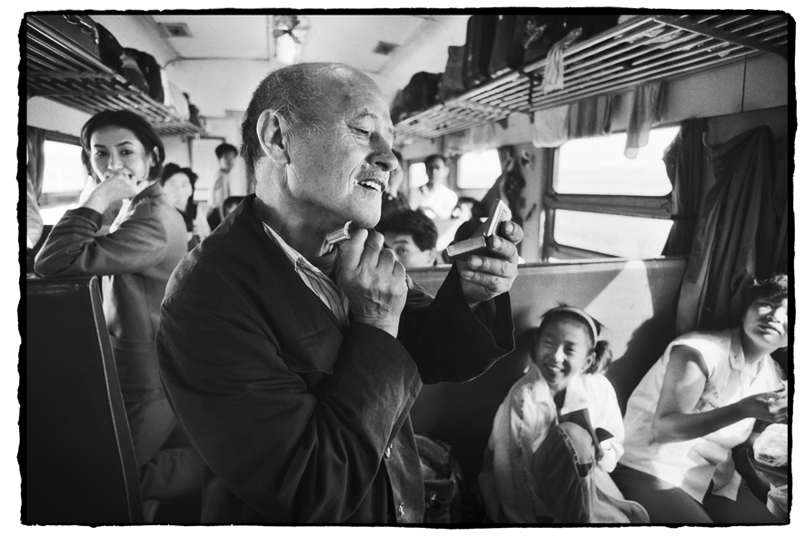 Photography courses and workshops - Wang Fuchun "Chinese People on the Train" (22)