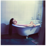 Photography courses and workshops - A girl in the bathtub (9)