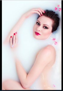 Photography courses and workshops - A girl in the bathtub (23)