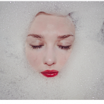 Photography courses and workshops - A girl in the bathtub (53)