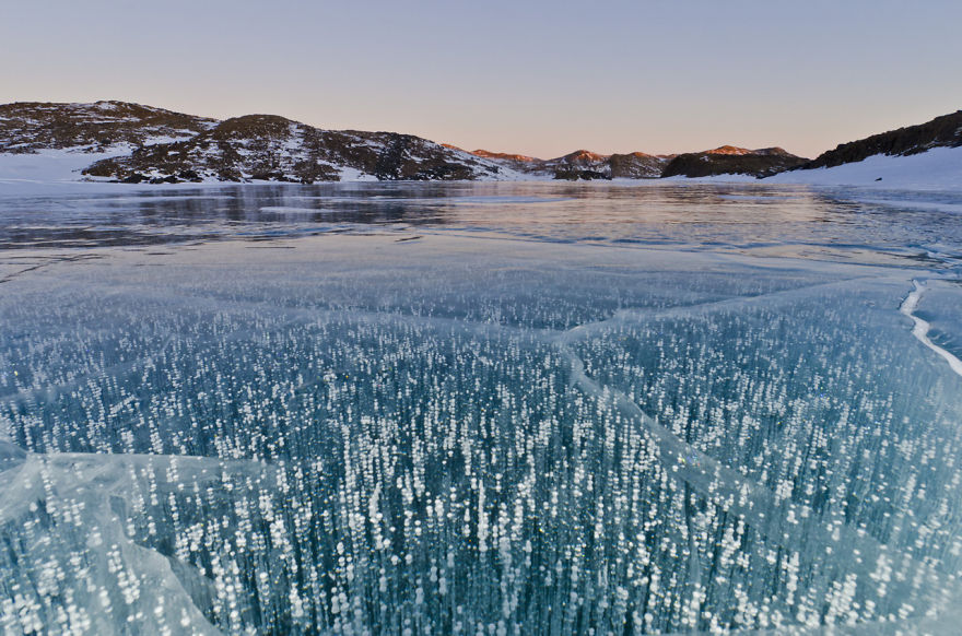 frozen-lake-pond-ice-4-5__880